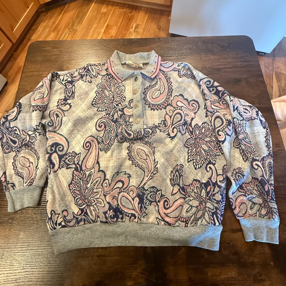 Stylish Paisley Crewneck Sweater for Men